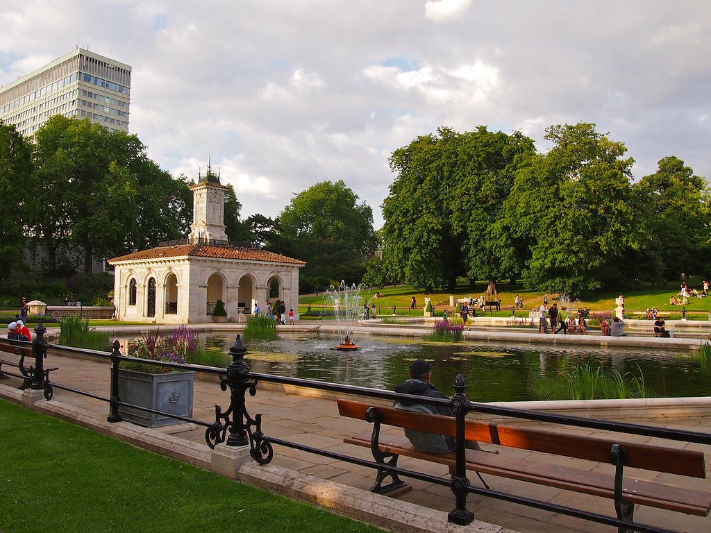 The Italian Gardens fountain in Hyde Park