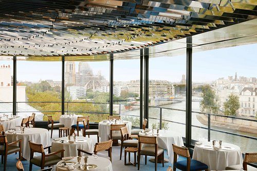 La Tour d'Argent restaurant dining room overlooking the Seine and Notre-Dame